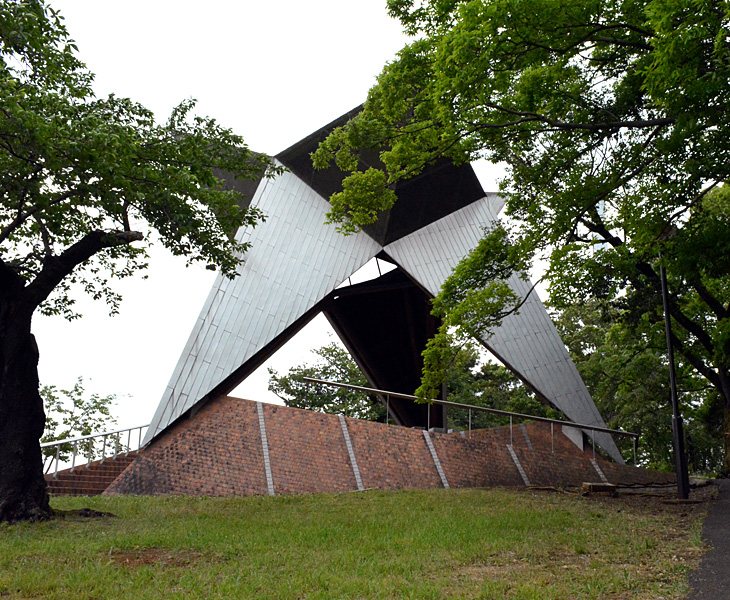都立狭山公園屋根付き休憩場所